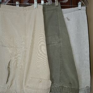 TOMMY BAHAMA (3) MENS SHORTS XL LIKE NEW.